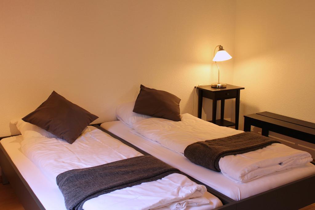 La Pierre A Catillon Moleson Phòng bức ảnh