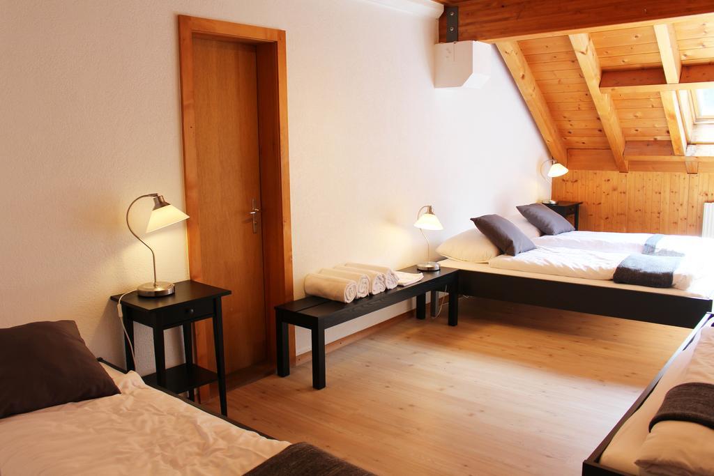 La Pierre A Catillon Moleson Phòng bức ảnh